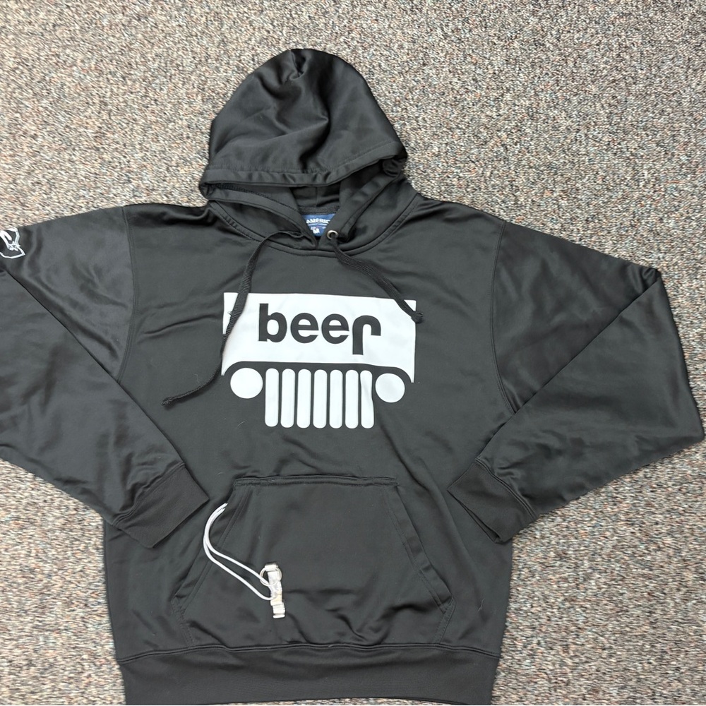 Jeep Beer Black Men’s Hoodies Size Medium Built In Coozie Bottle Opener